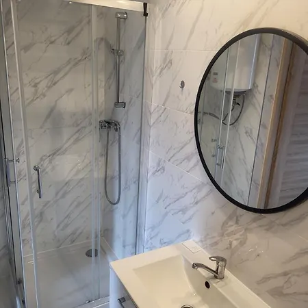 Apartment Max 50m From The Darlowko